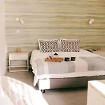 Louro Santa Cruz (Oeste)