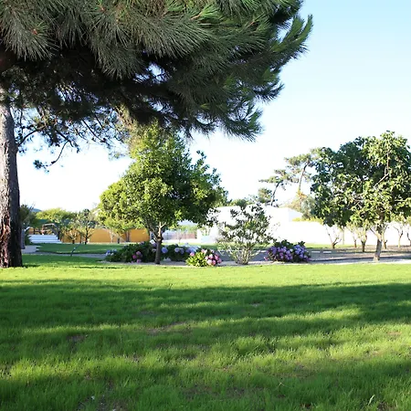 Louro בית הארחה